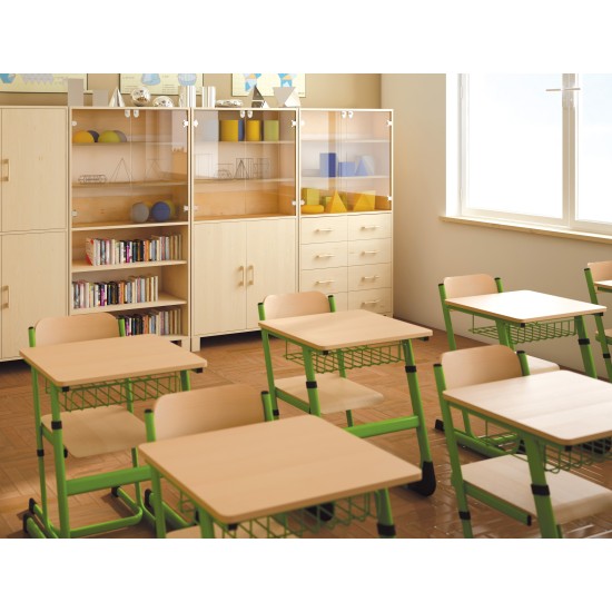 STUDENT ADJUSTABLE DESK ONE STUDENT DESK 3-6 GREEN