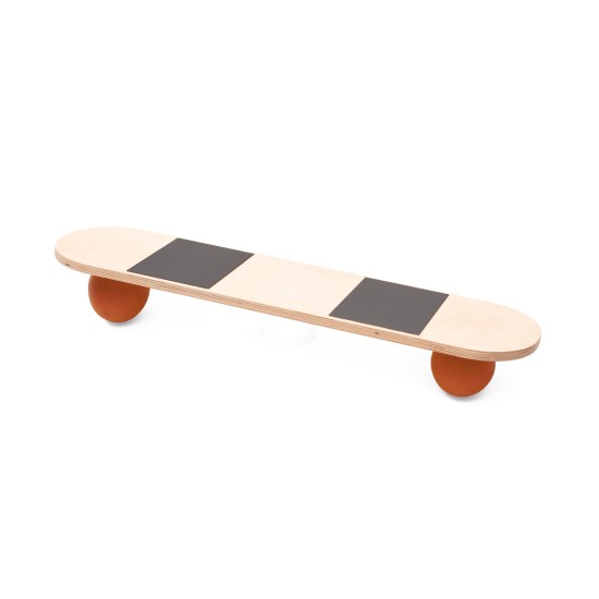 BALANCING SKATEBOARD ON RUBBER BALLS